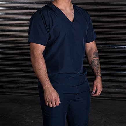 435 x 437_0044_Capa 78 uniforme-mujer-3